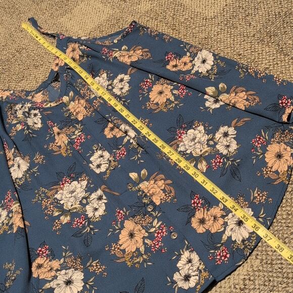 Torrid Women's Blue floral button-front Georgette Boho Cami adjustable straps, - Picture 2 of 8